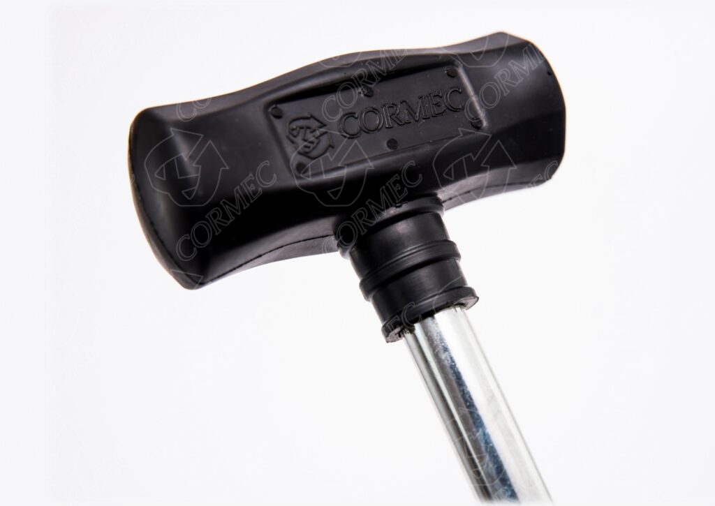 Martillo vulcanizado sobre el alma de acero.